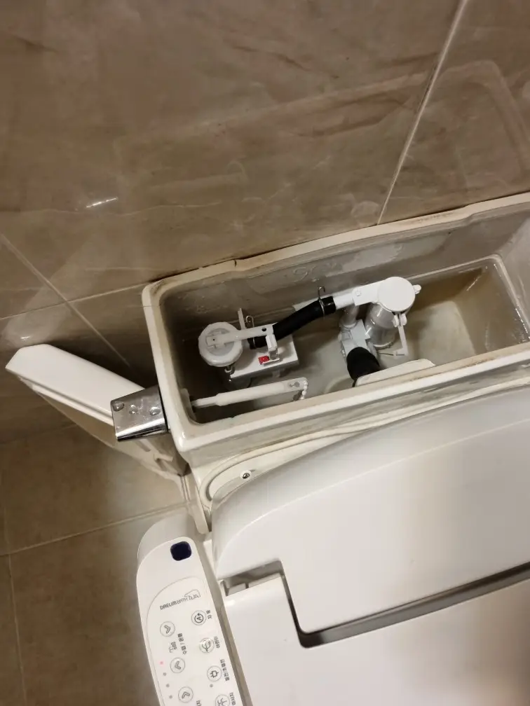 변기 부품 교체 작업, 막힘해결119가 알려드립니다